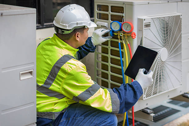 Professional Ac Installation technician working in Mansfield Center, CT